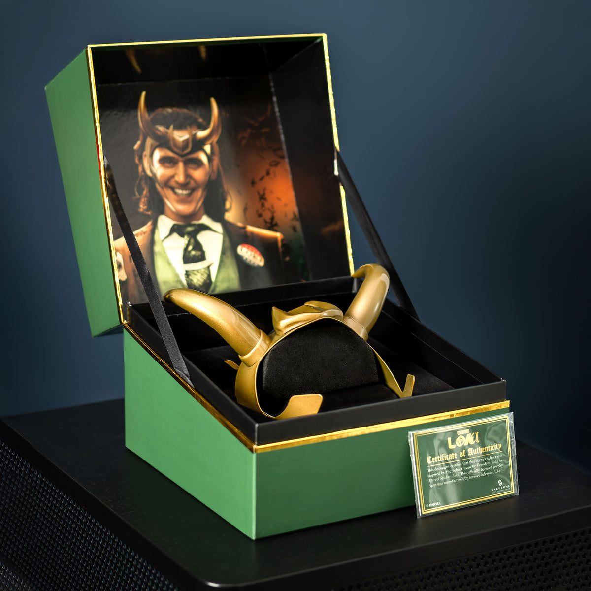 Productafbeelding Loki - Meester van het Kwaad Helm Replica