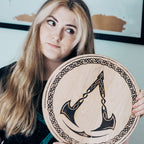 Productafbeelding Assassin's Creed - Valhalla Logo Snijplank Beuken