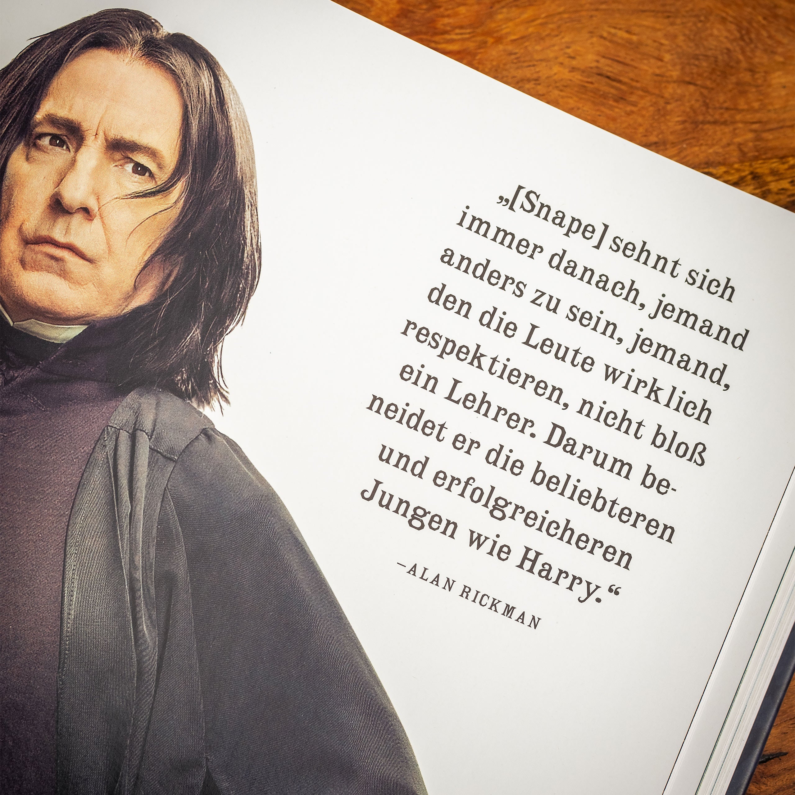 Image produit Harry Potter - Qui est Qui - Le Manuel des Personnages du Monde Magique
