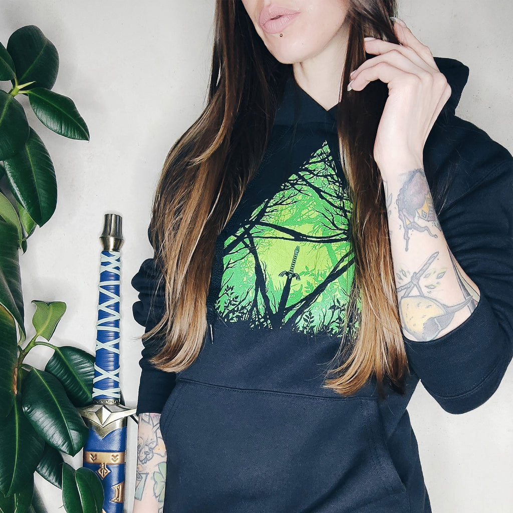 Productafbeelding Master Sword in het bos hoodie voor Zelda fans zwart