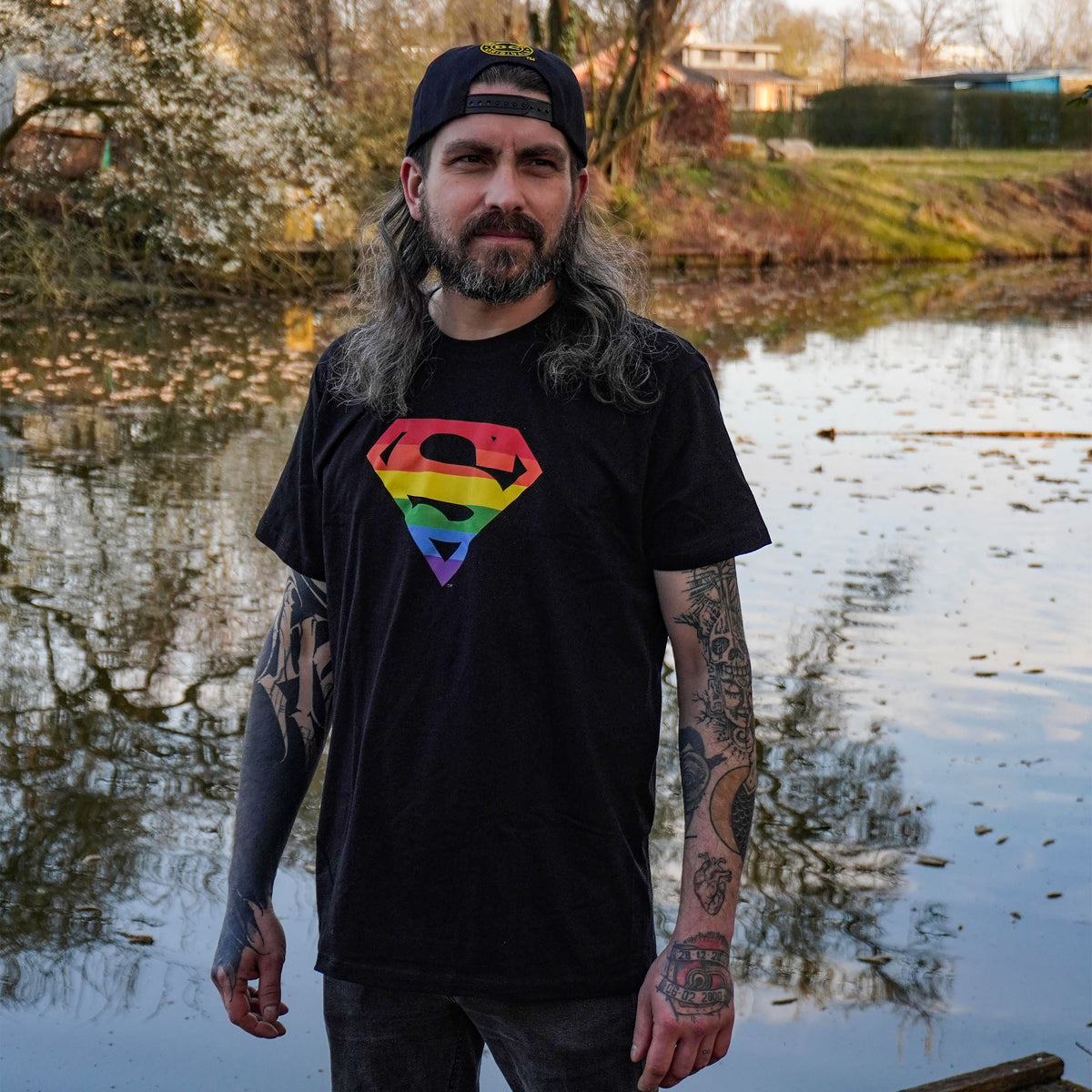 Image produit Superman - T-shirt logo Pride noir