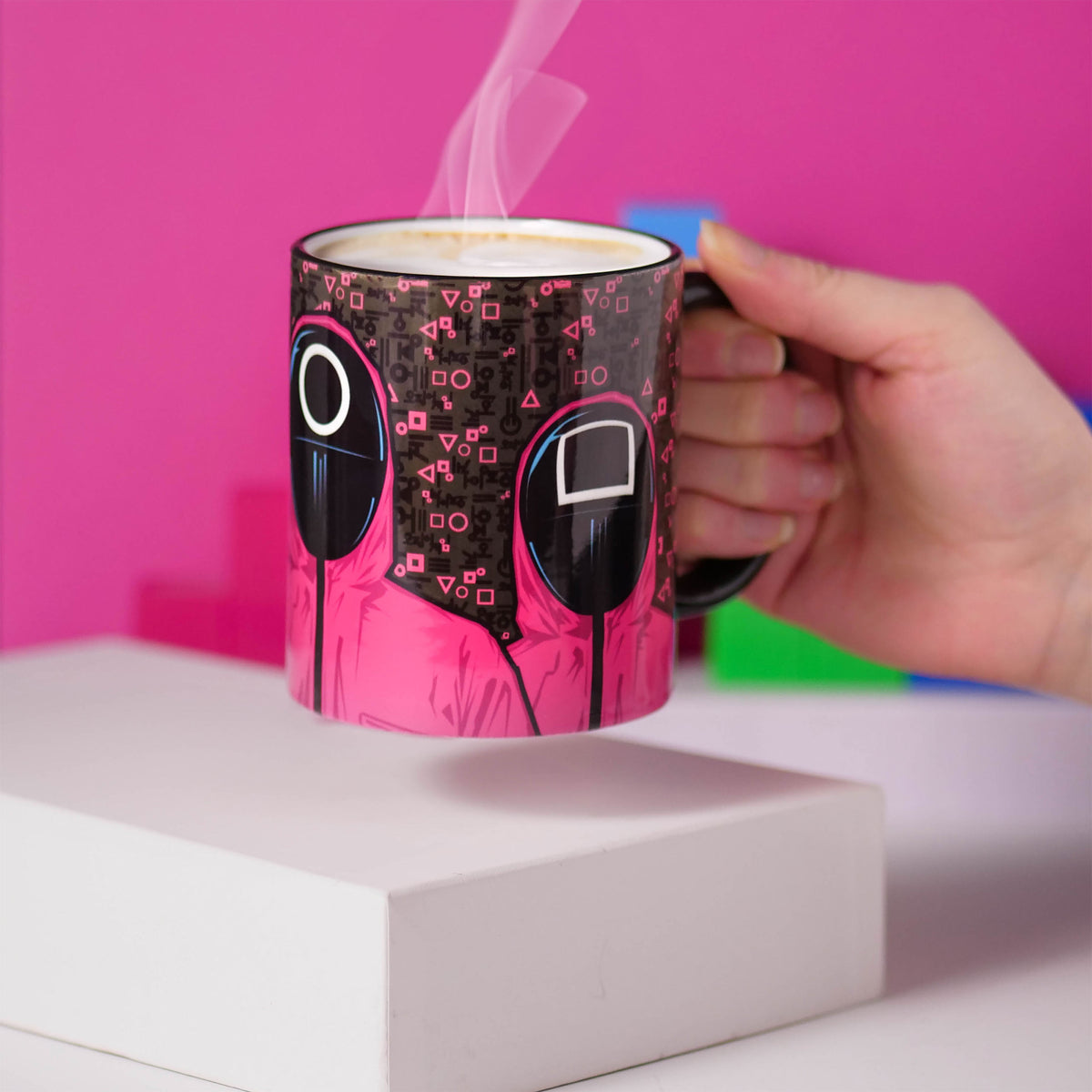 Image produit Squid Game - Tasse des Gardiens