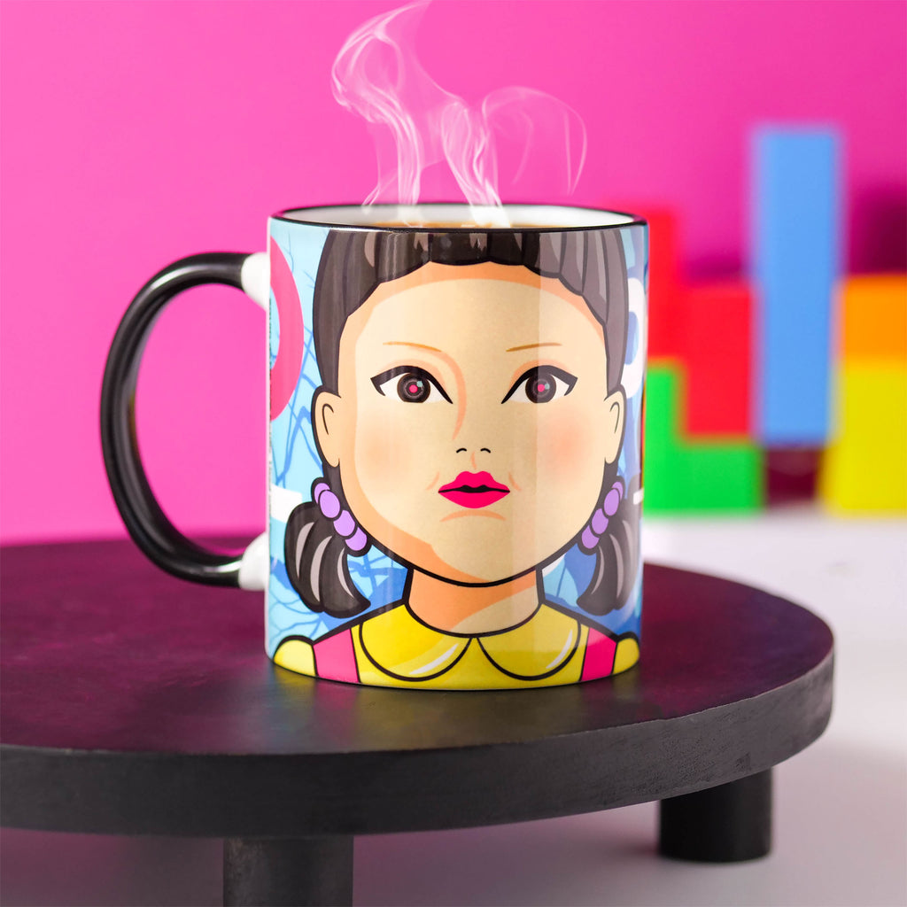 Produktbild Squid Game - Young-Hee Doll Tasse