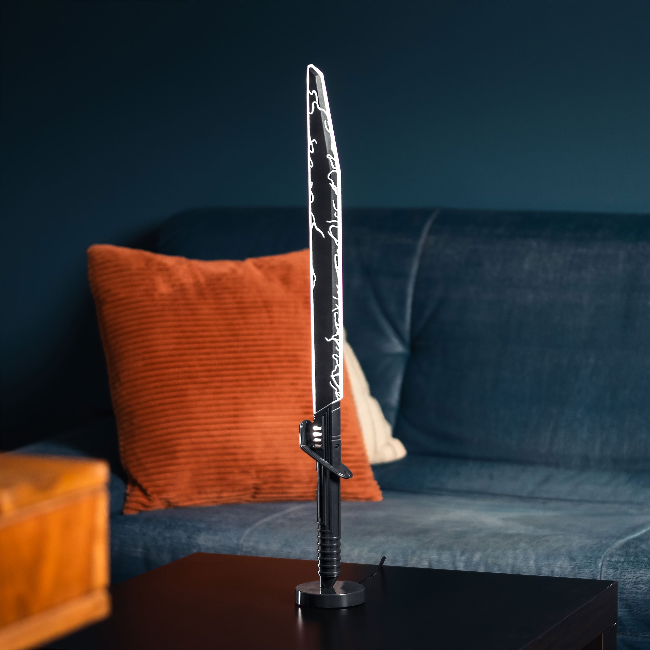 Produktbild Mandalorian Darksaber Lichtschwert Tischlampe - Star Wars