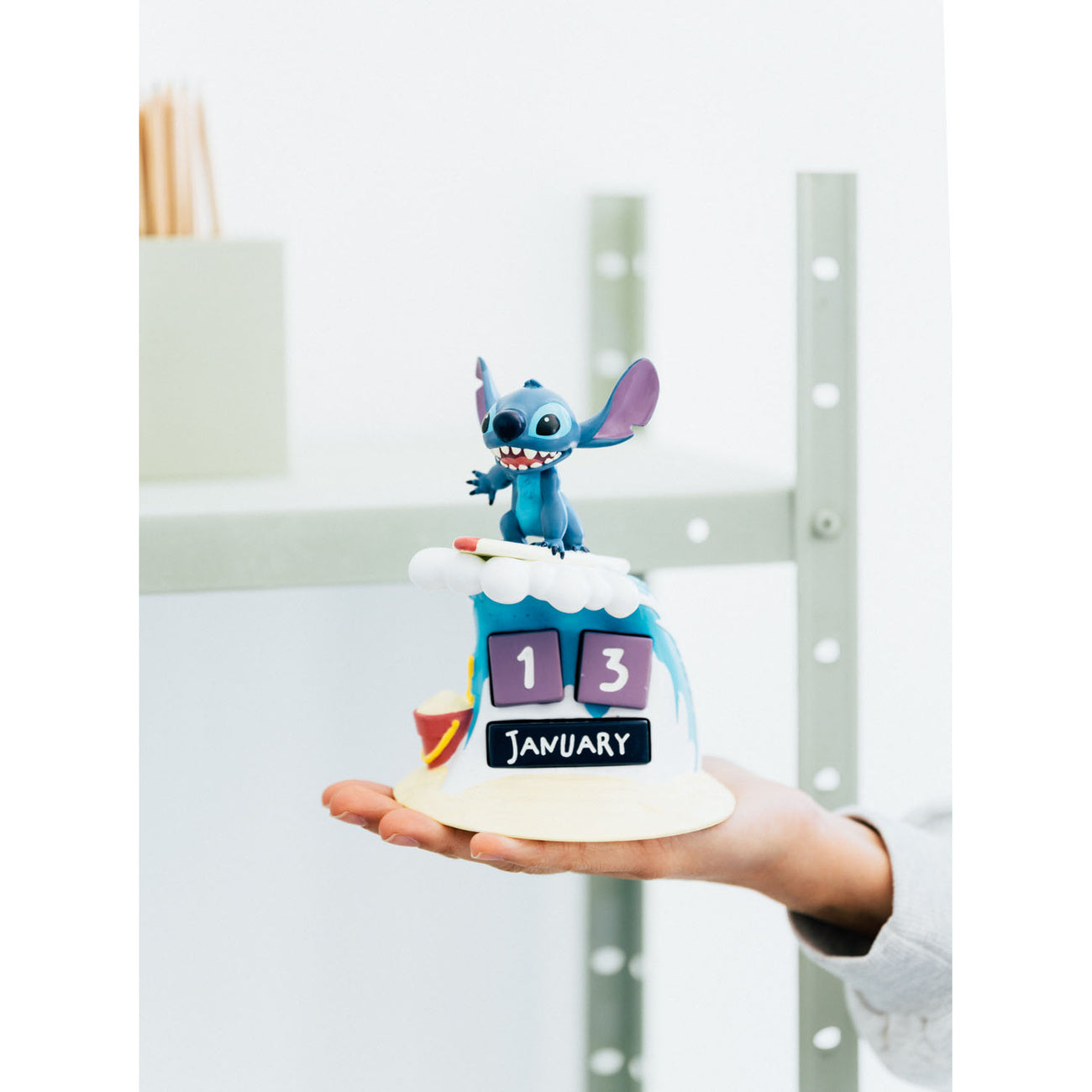 Image produit Stitch Surfer 3D Calendrier Annuel - Lilo & Stitch