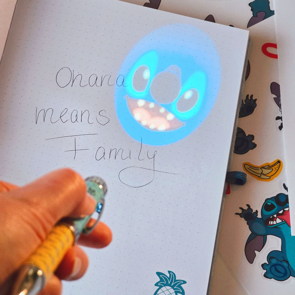 Image produit Carnet en peluche Stitch avec stylo projecteur - Lilo & Stitch