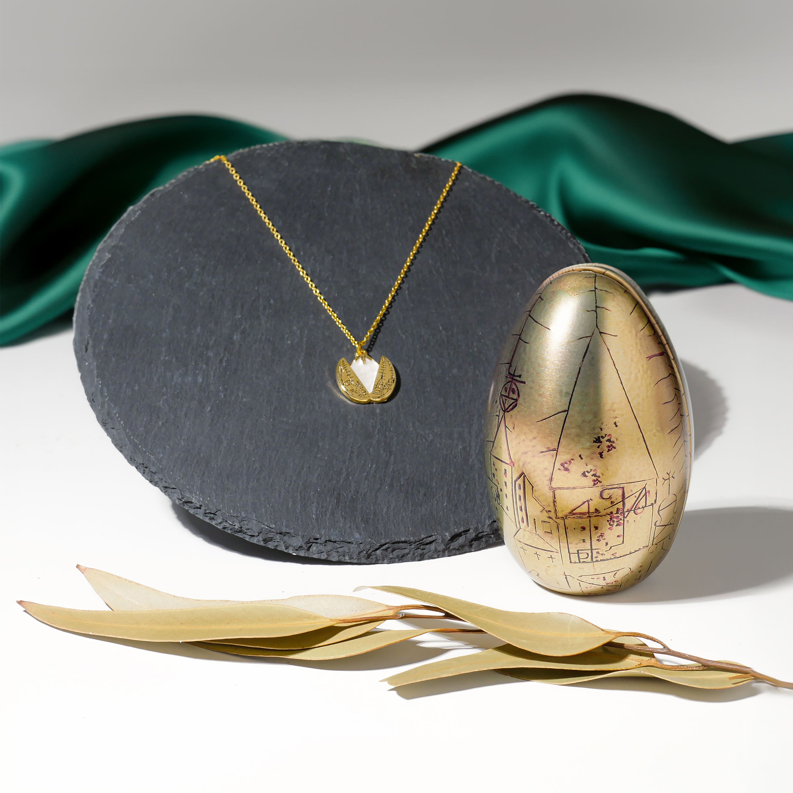 Produktbild Harry Potter - Das Goldene Ei Geschenkbox mit Kette
