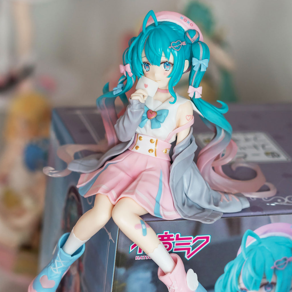 Image produit Hatsune Miku - Figurine Noodle Stopper Love Sailor Version Gris