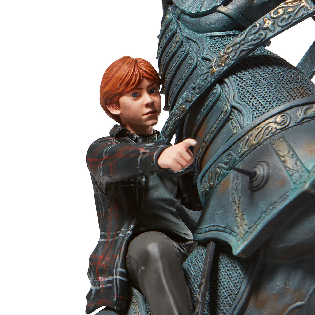 Produktbild Harry Potter - Ron auf Springer-Schachfigur Deluxe Figur