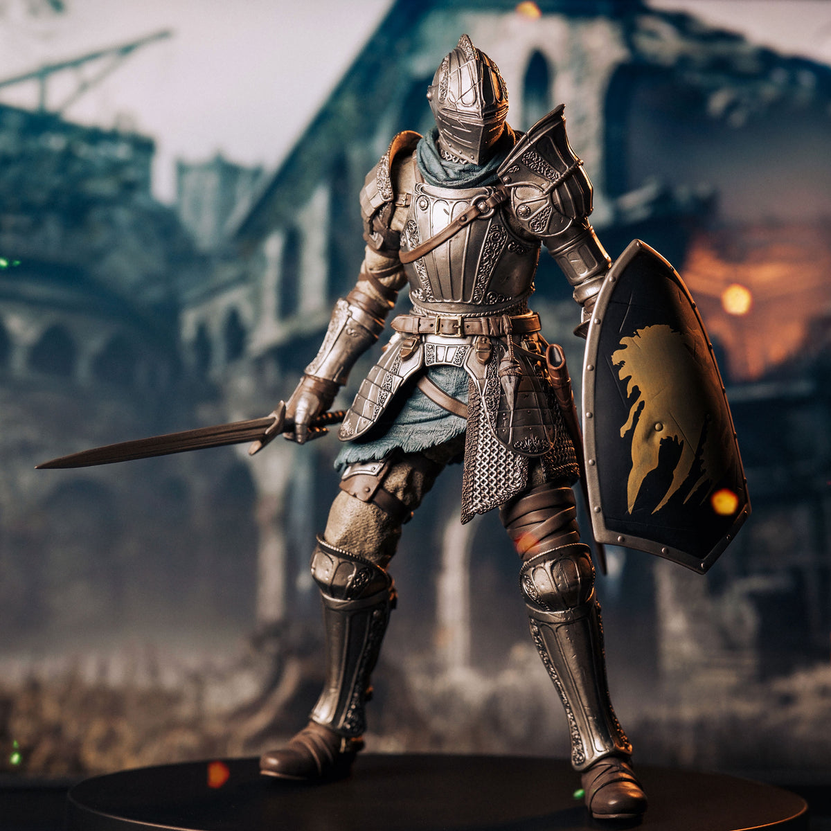 Produktbild Demon's Souls - Fluted Armor Figur