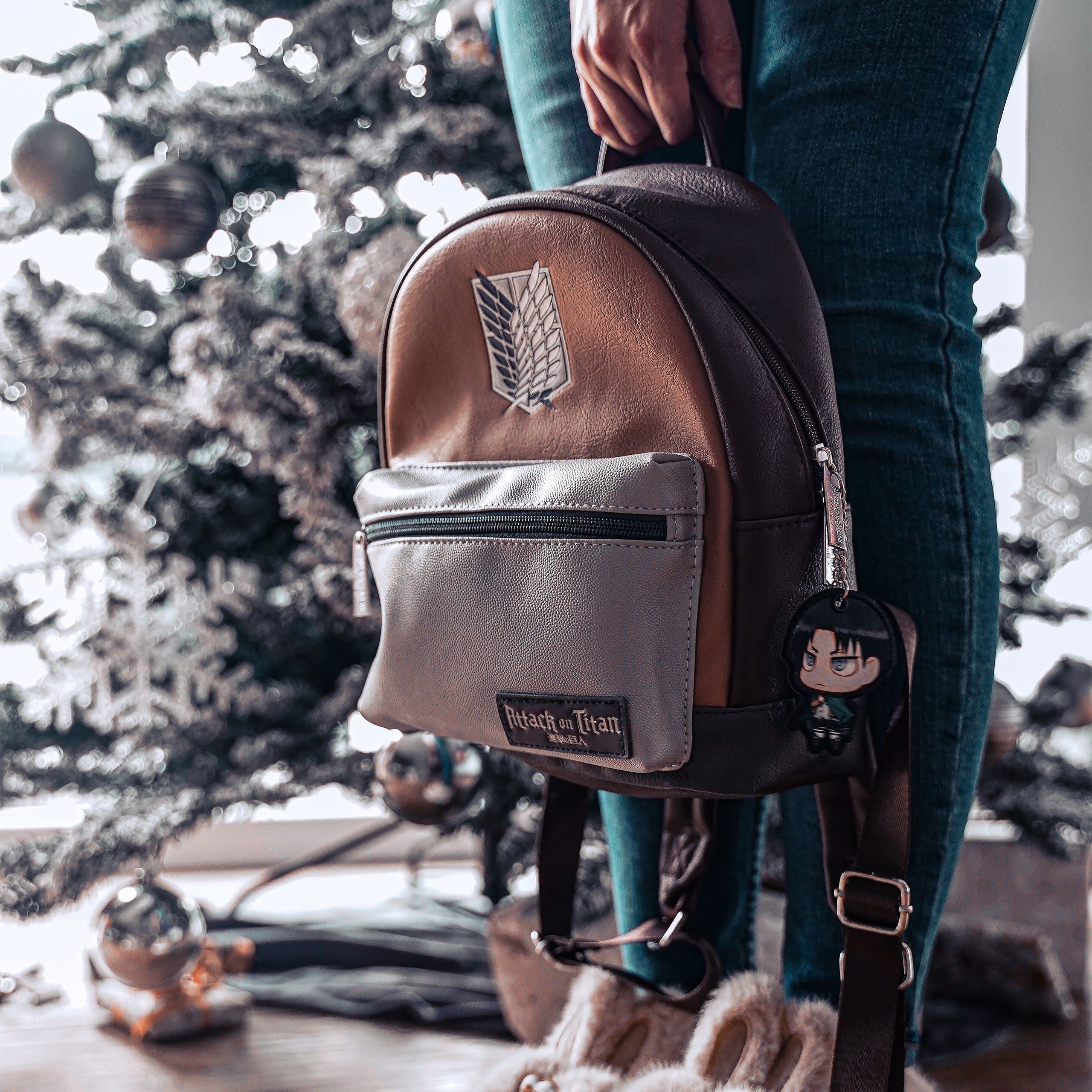 Produktbild Attack on Titan - Levi Chibi Mini Rucksack