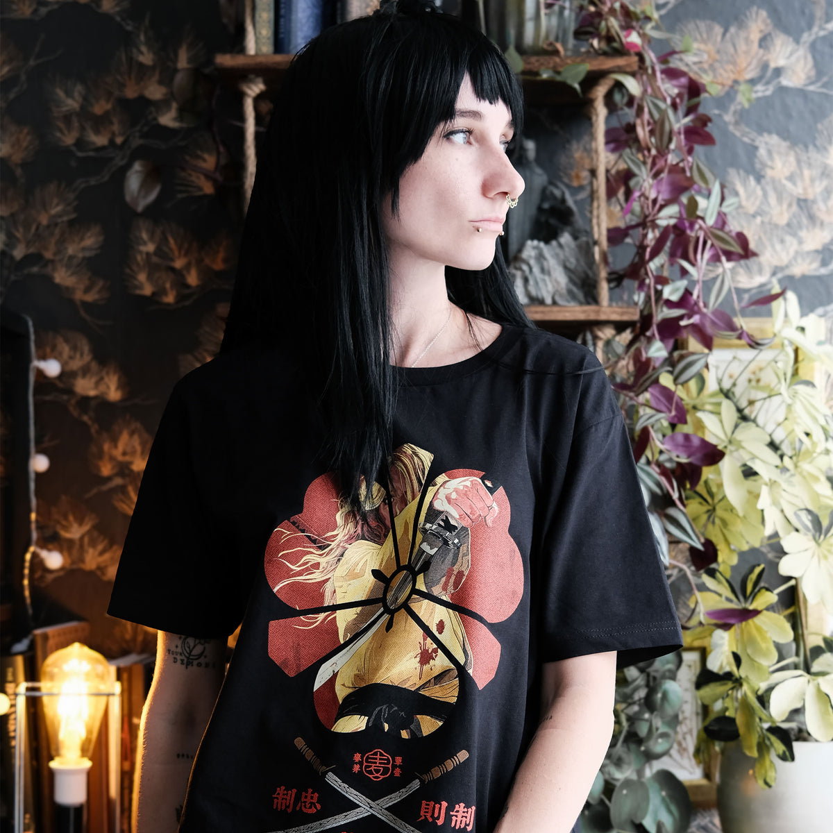 Image produit T-shirt Assassin Femme pour les fans de Kill Bill Noir