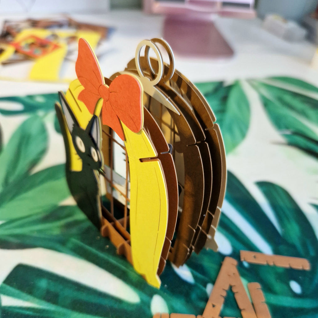 Productafbeelding Kiki's Bezorgservice - Jiji Theater Papier Model Kit
