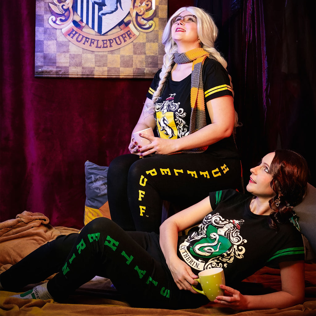 Productafbeelding Hufflepuff Wapenschild Pyjama zwart - Harry Potter