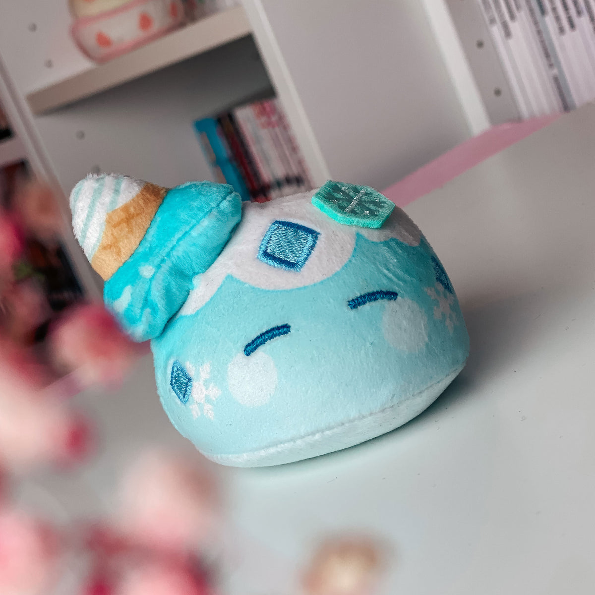 Image produit Genshin Impact - Figurine en peluche style glace Kryo Slime