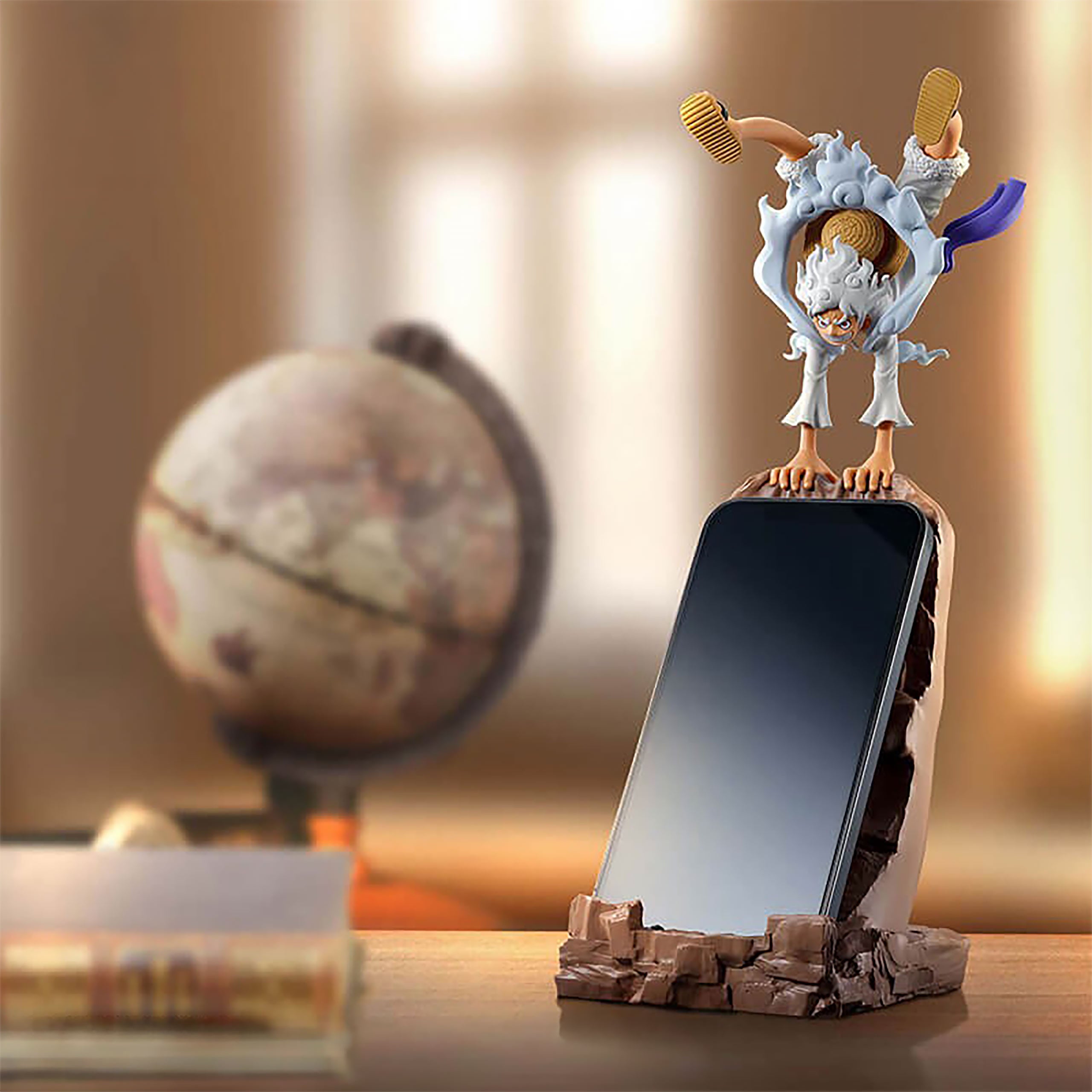 Productafbeelding One Piece: Gear 5 - Monkey D. Luffy Figuur Telefoonhouder
