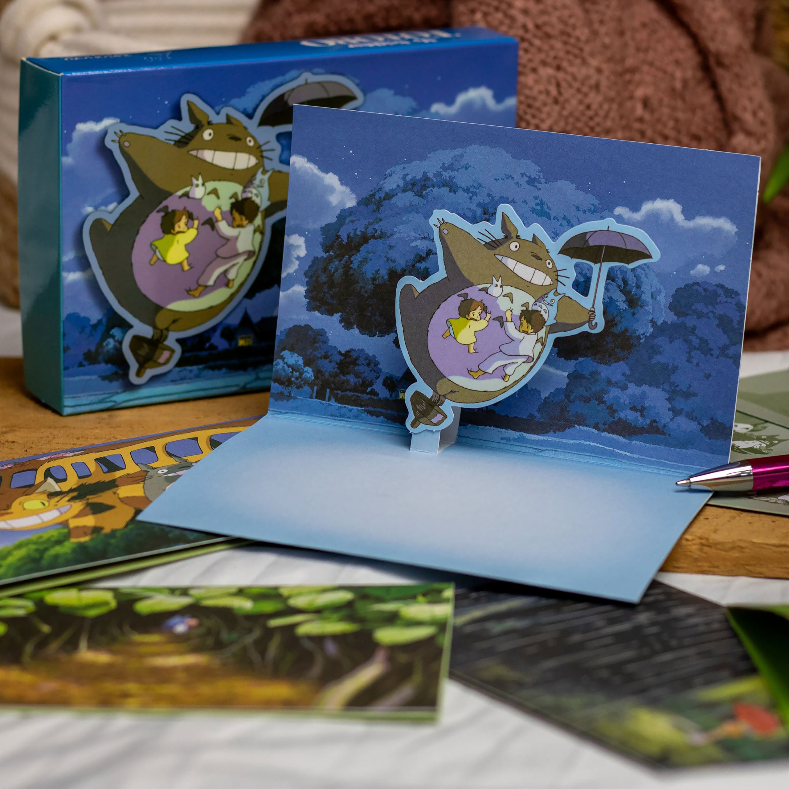 Produktbild Totoro - Friends 3D Pop-Up Postkarten 10er Set