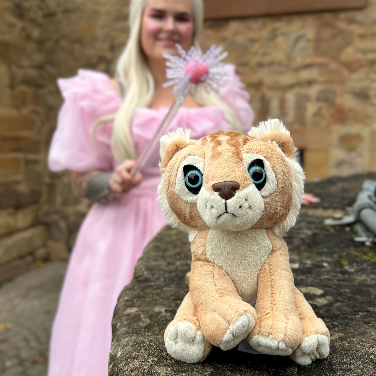 Productafbeelding Wicked - Laffe Leeuw Knuffel Figuur