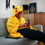 Produktbild Pokemon - Pikachu Decke mit Kapuze
