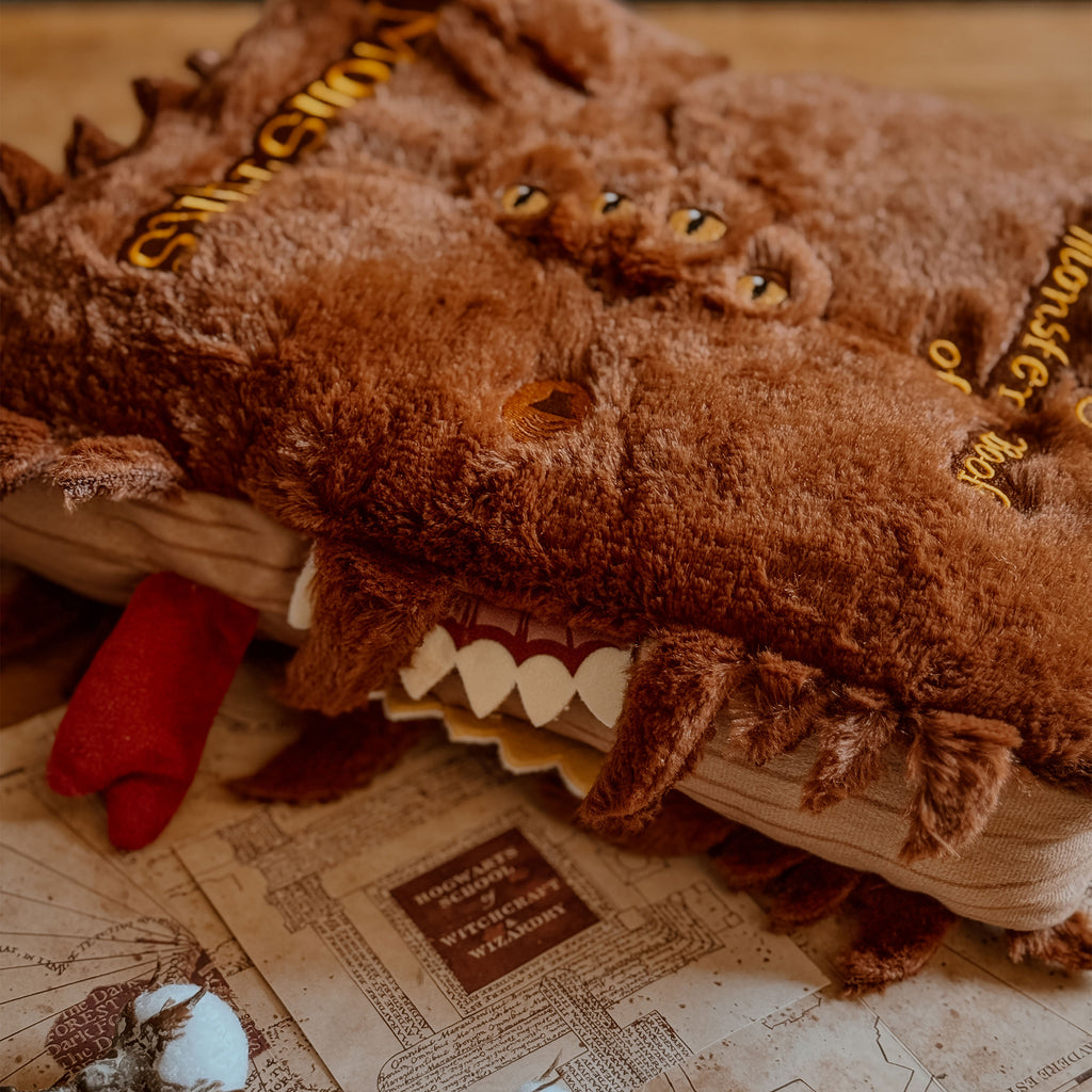 Productafbeelding Pluche Monsterboek der Monsters met geluid - Harry Potter