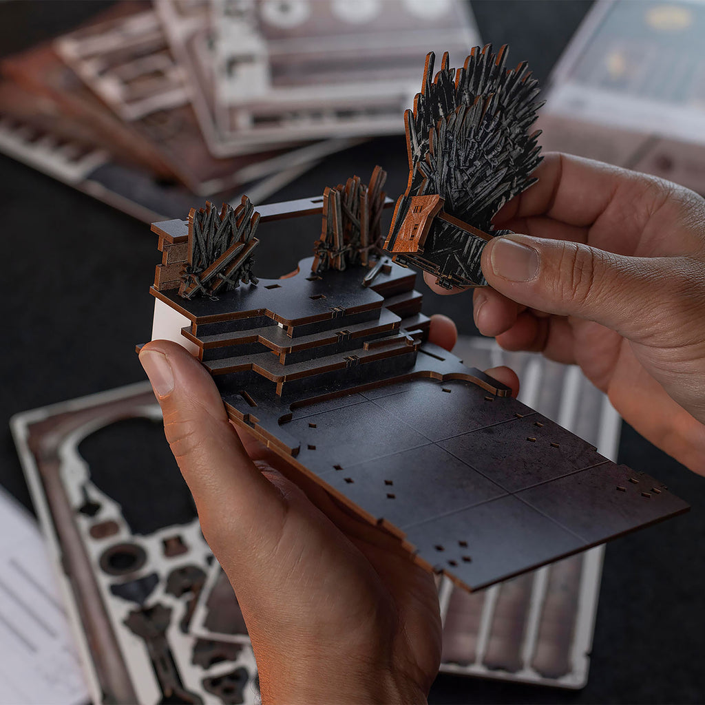 Image produit Game of Thrones - Trône de Fer Book Nook Kit Maquette en Bois