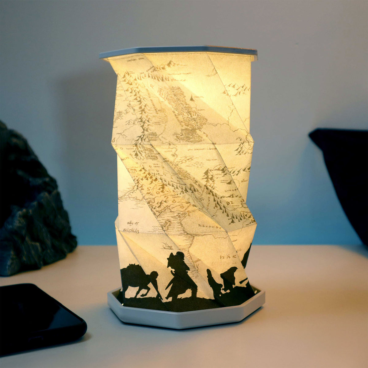 Image produit Le Seigneur des Anneaux - Lampe carte de la Terre du Milieu pliable