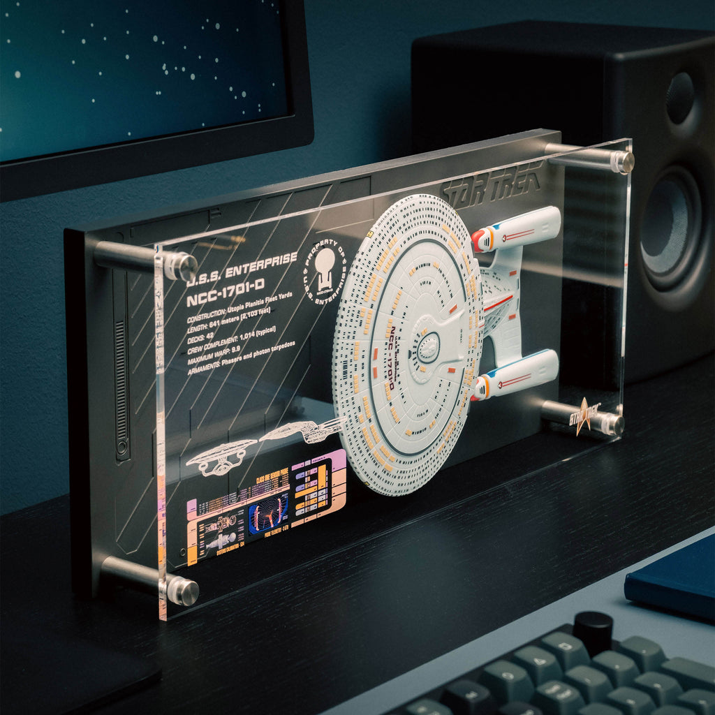 Productafbeelding Enterprise NCC-1701-D wandplaquette met modelreplika - Star Trek