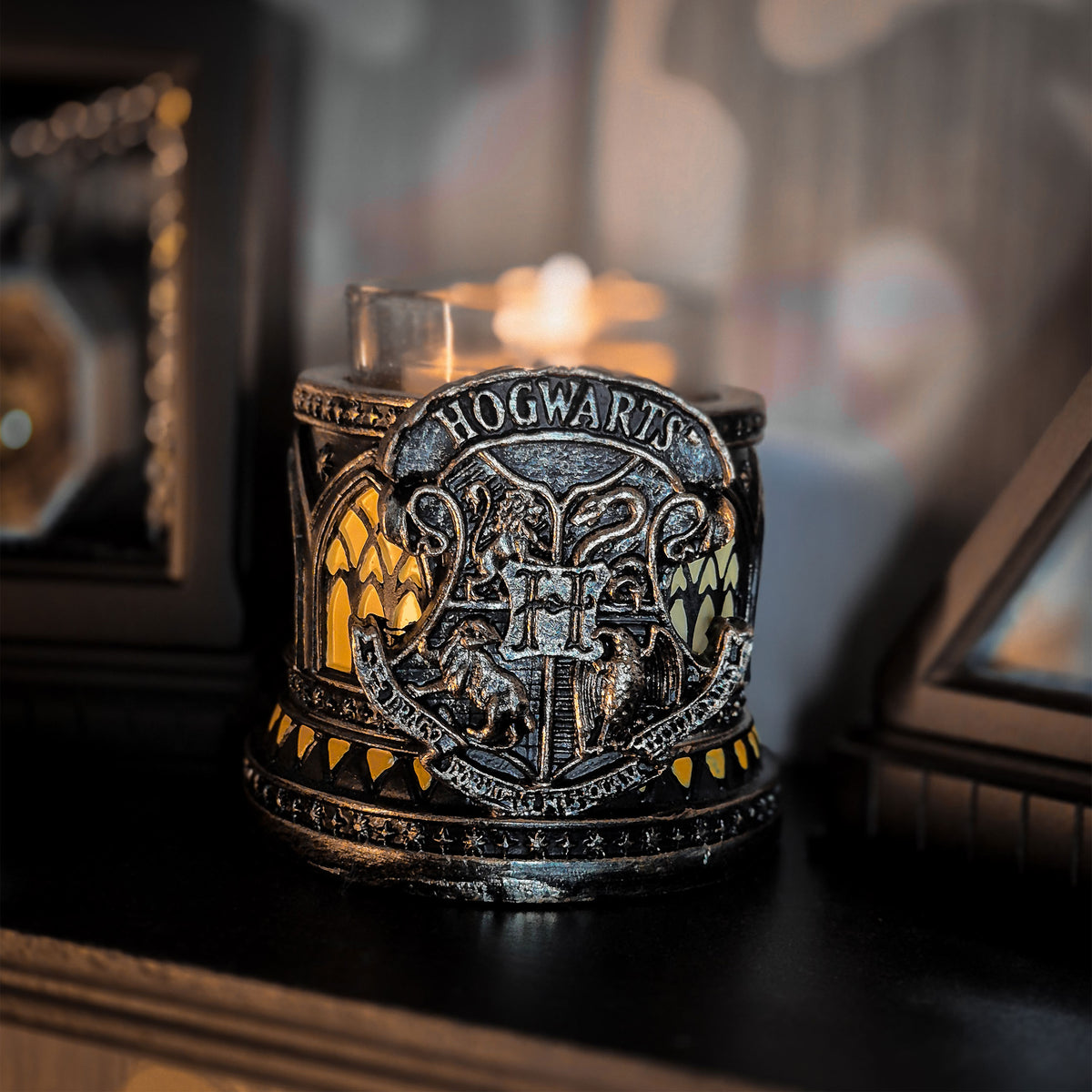 Product image Hufflepuff Tealight Holder - Harry Potter