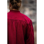 Image produit Chemise médiévale à col montant lacée Friedrich rouge bordeaux