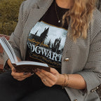 Image produit T-shirt Greetings from Hogwarts - Harry Potter