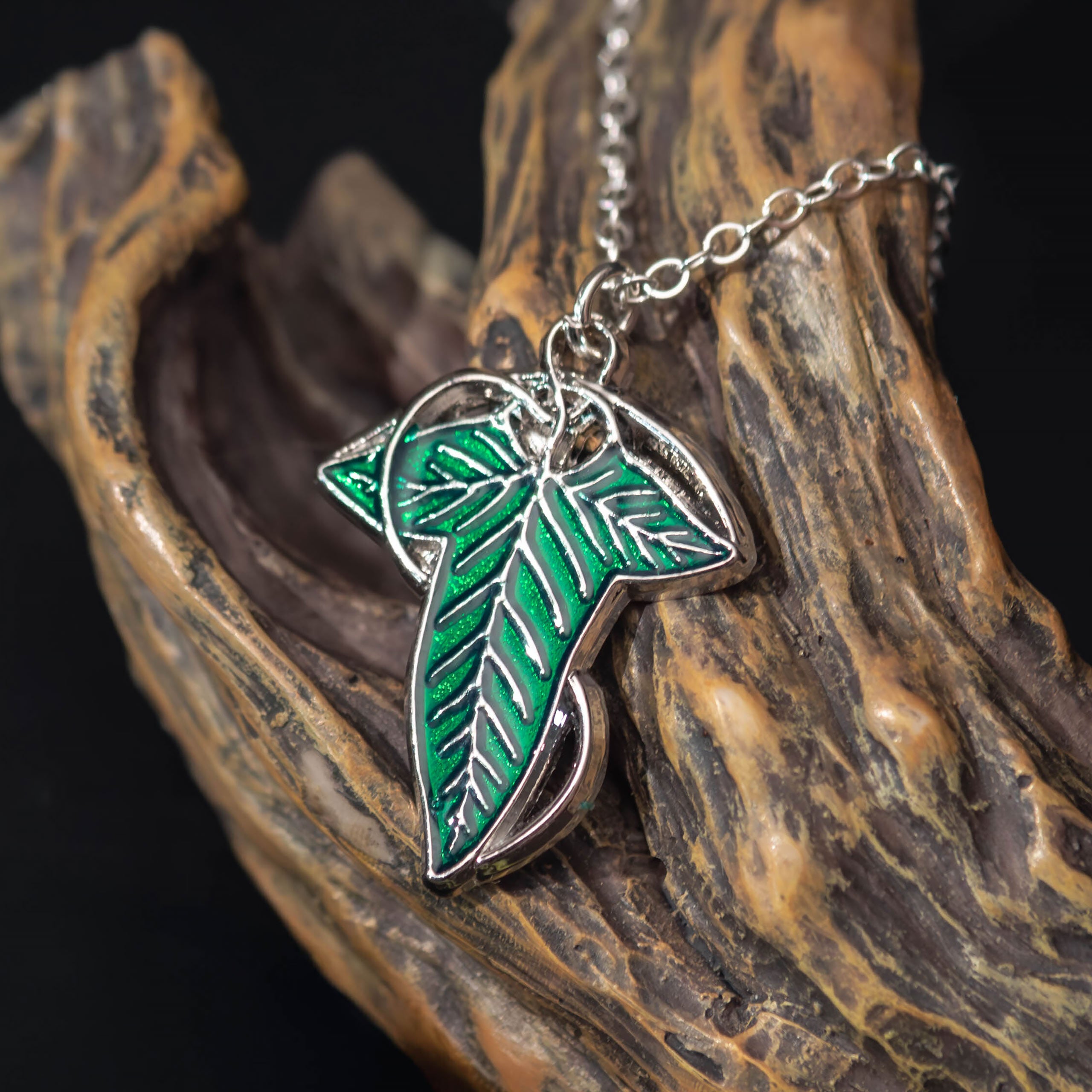 Productafbeelding In de Ban van de Ring - Bladbroche sieradenset in cadeauverpakking