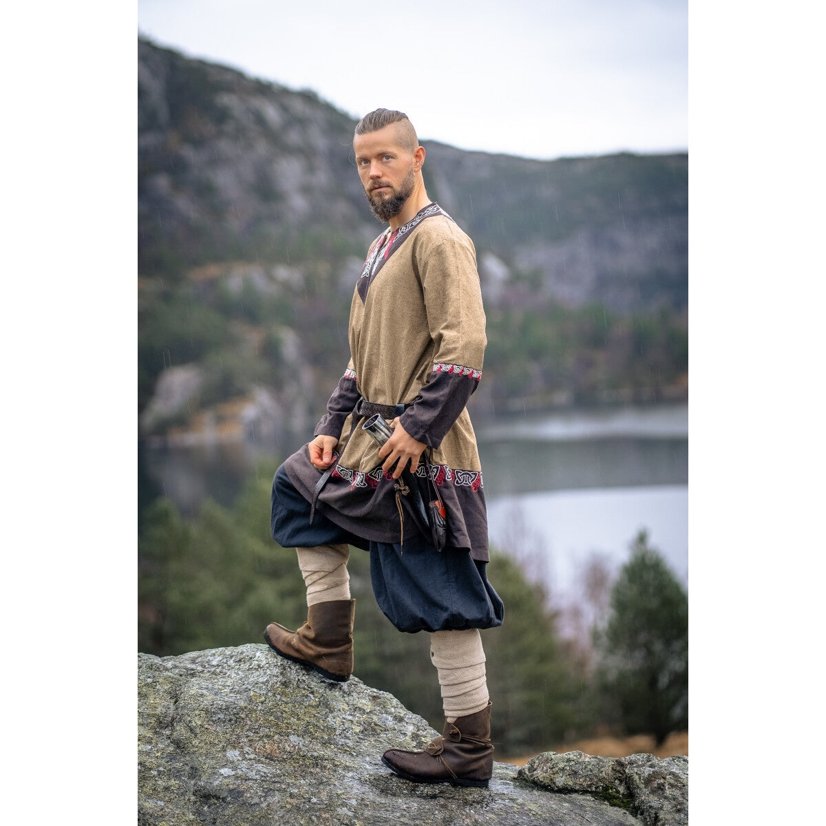 Image produit Tunique viking médiévale Freydis sable