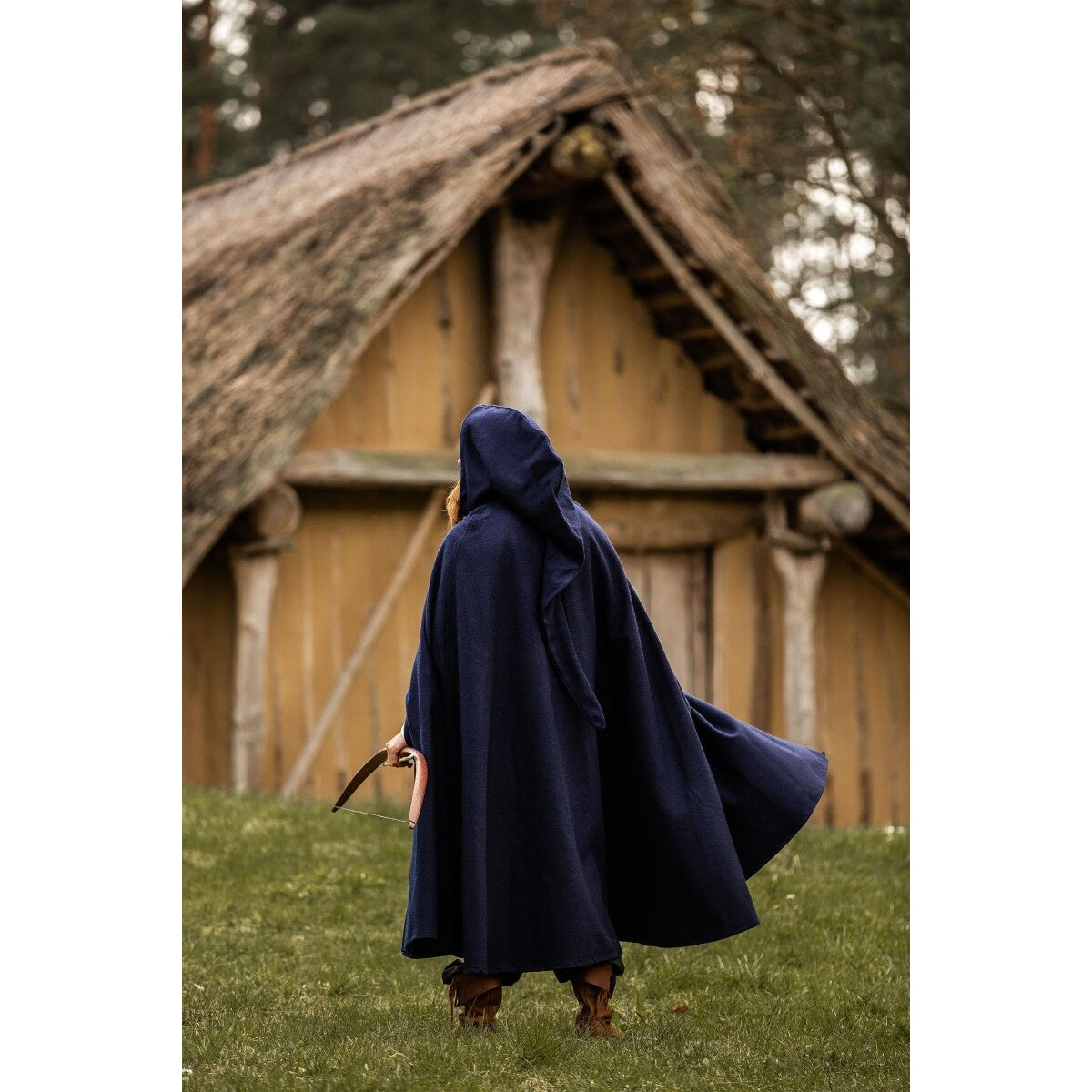 Image produit Cape médiévale en laine Hervir 131 cm