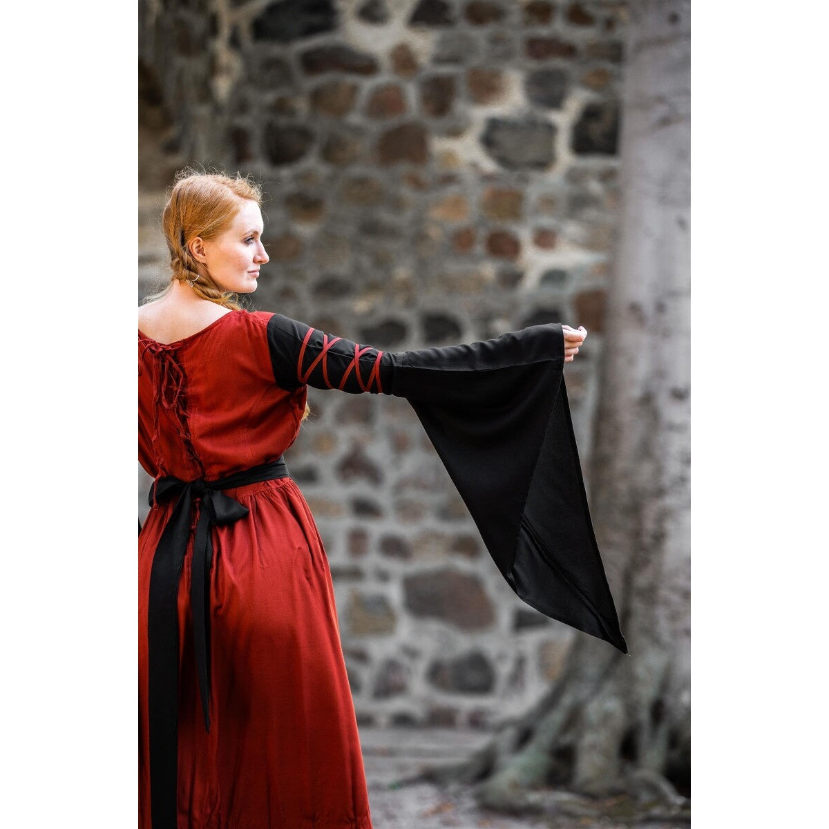 Image produit Robe médiévale Dorell rouge-noir