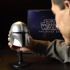 Image produit Star Wars - Réplique de mini casque Mandalorian sur socle