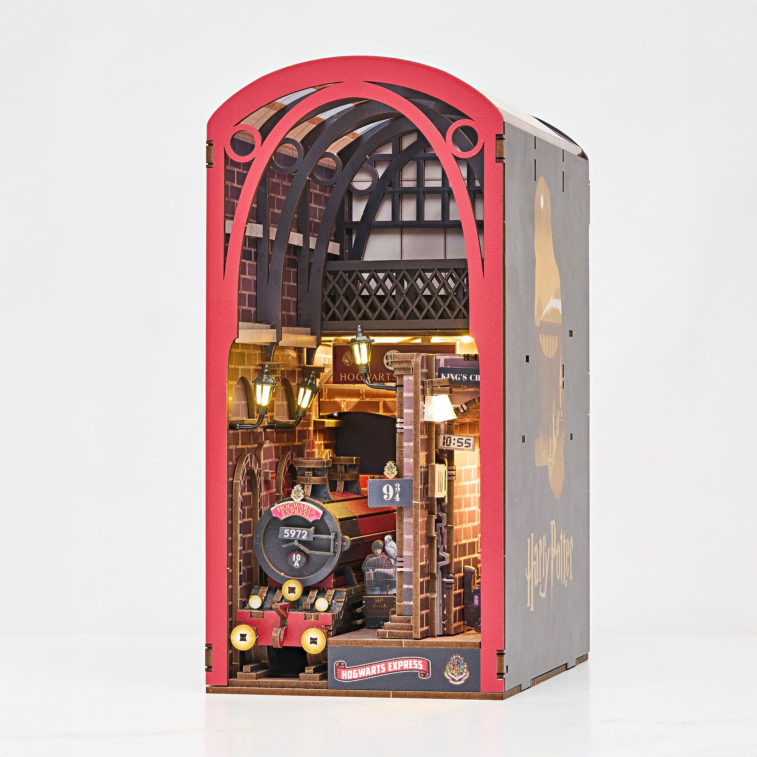Image produit Harry Potter – Maquette en bois Hogwarts Express Book Nook