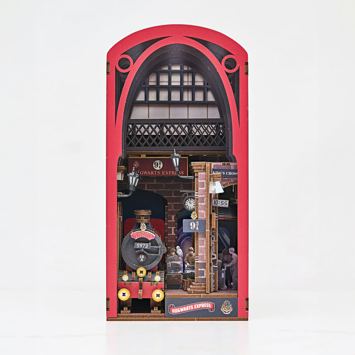 Image produit Harry Potter – Maquette en bois Hogwarts Express Book Nook