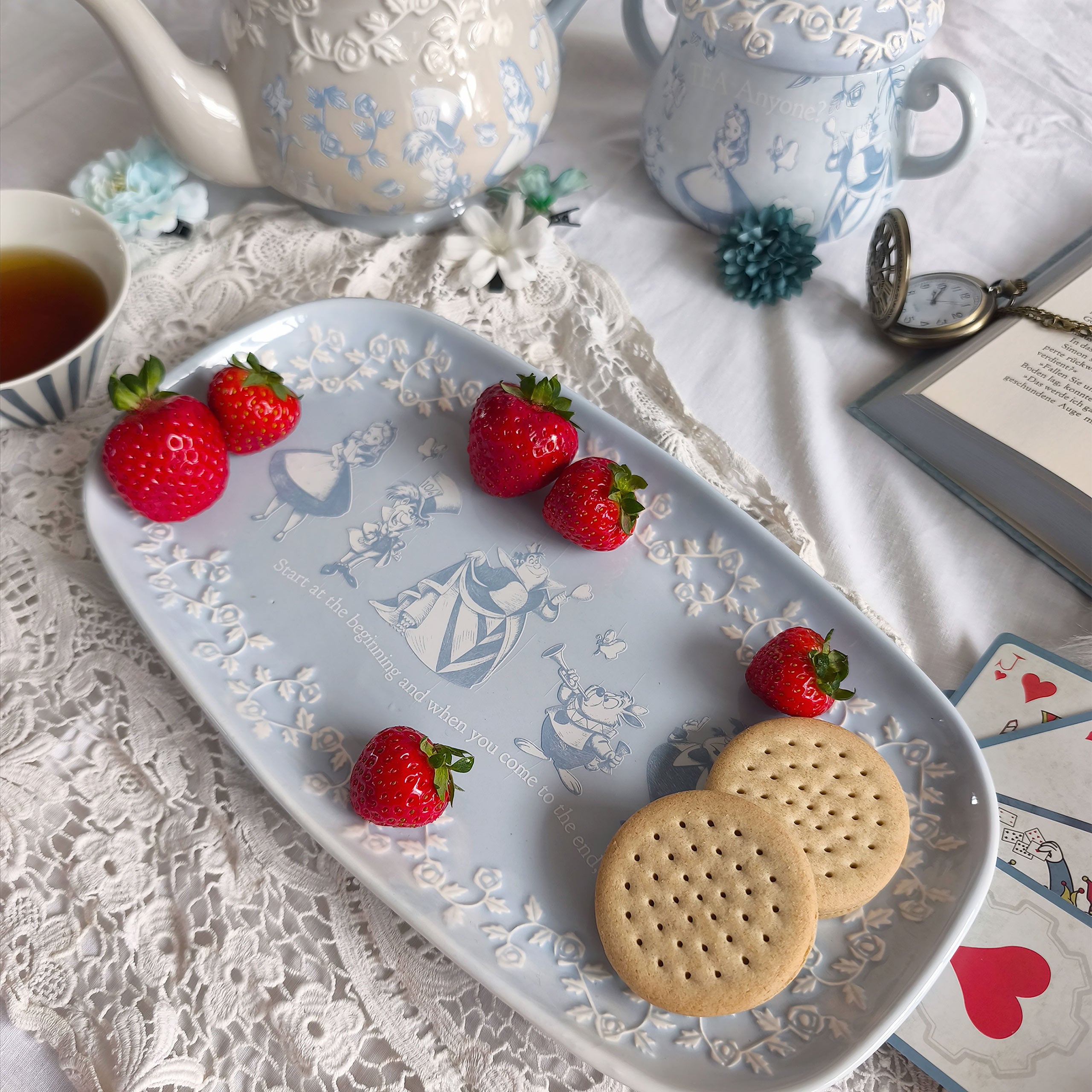 Image produit Alice au pays des merveilles - Start At The Beginning plat de service