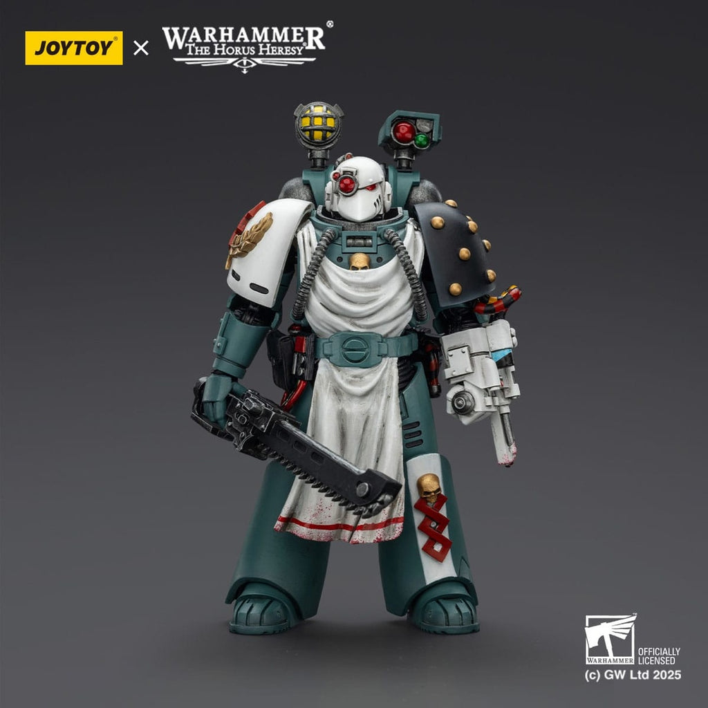 Productafbeelding Warhammer 40k: Sons of Horus – Legion Apothecary Actiefiguur 12 cm