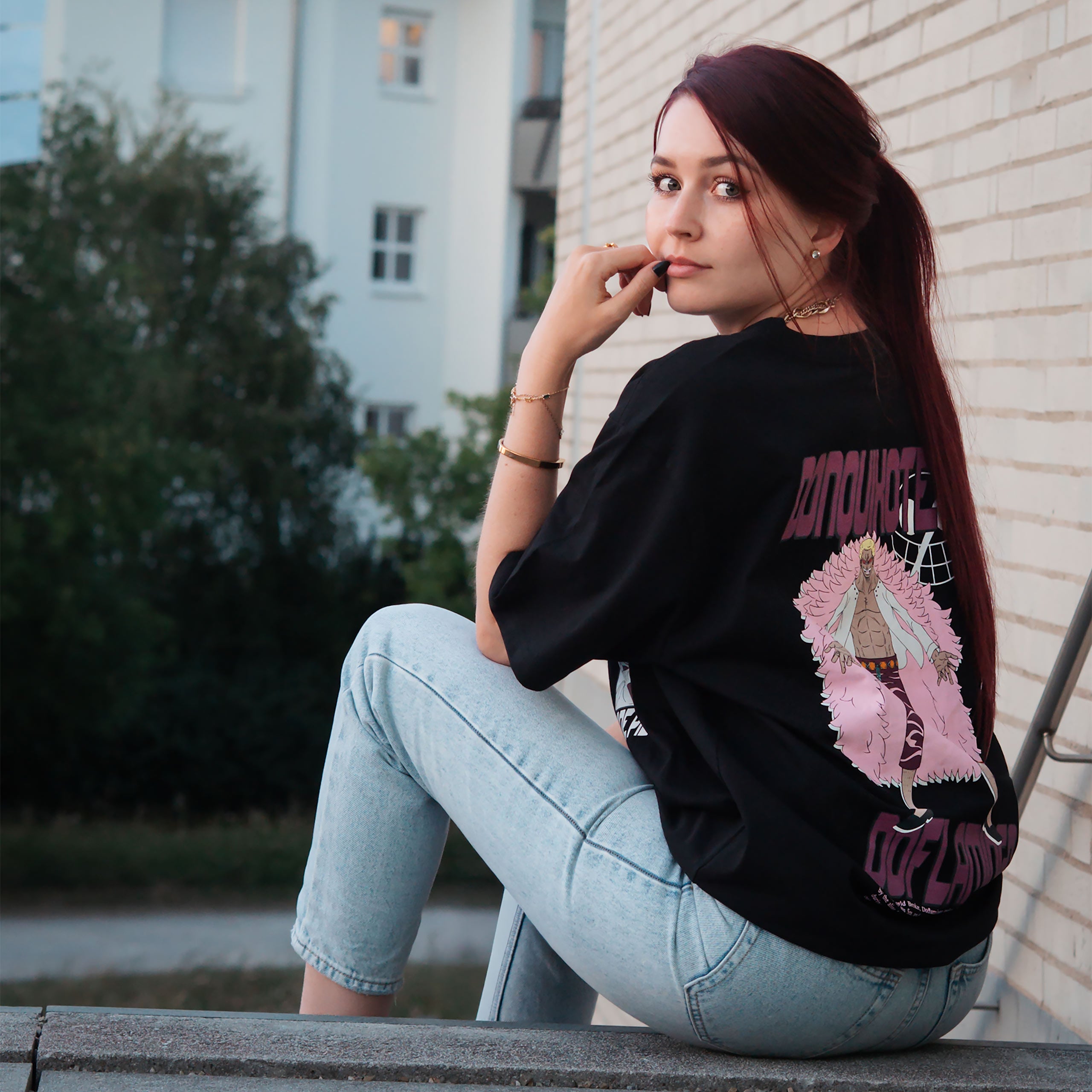 Productafbeelding One Piece - Don Quixote Doflamingo Oversize T-shirt zwart