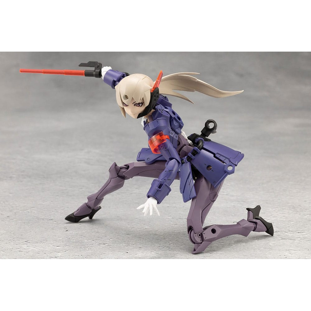 Image produit Megalomaria Unlimited Universe – Figurine Model Kit Valiant