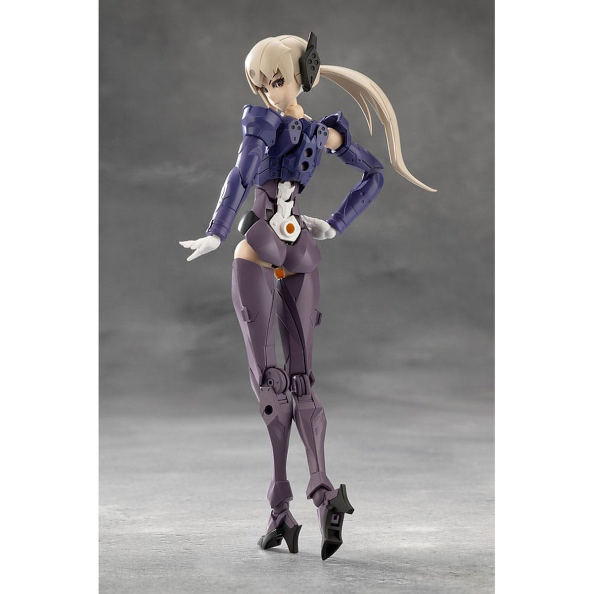 Image produit Megalomaria Unlimited Universe – Figurine Model Kit Valiant