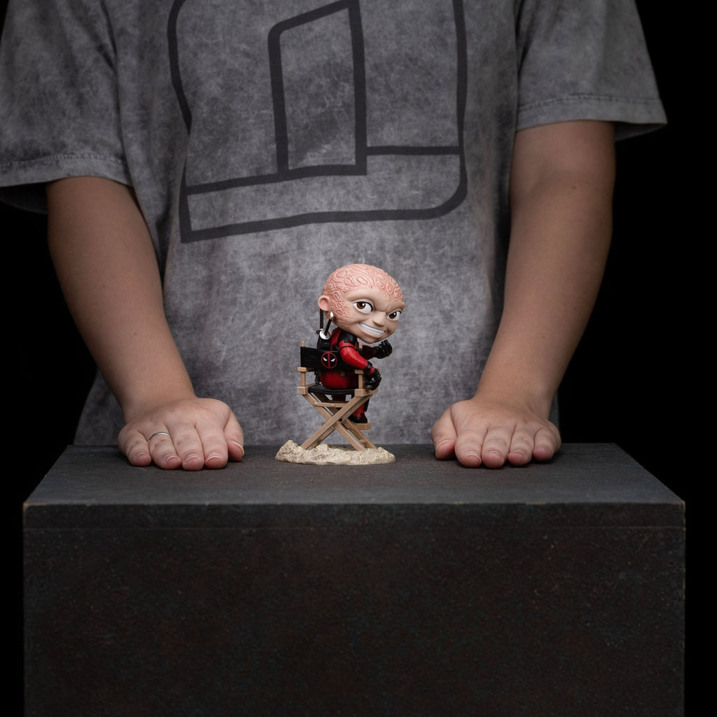 Produktbild Deadpool & Wolverine Mini Co. PVC Figur Deadpool Unmasked 13 cm