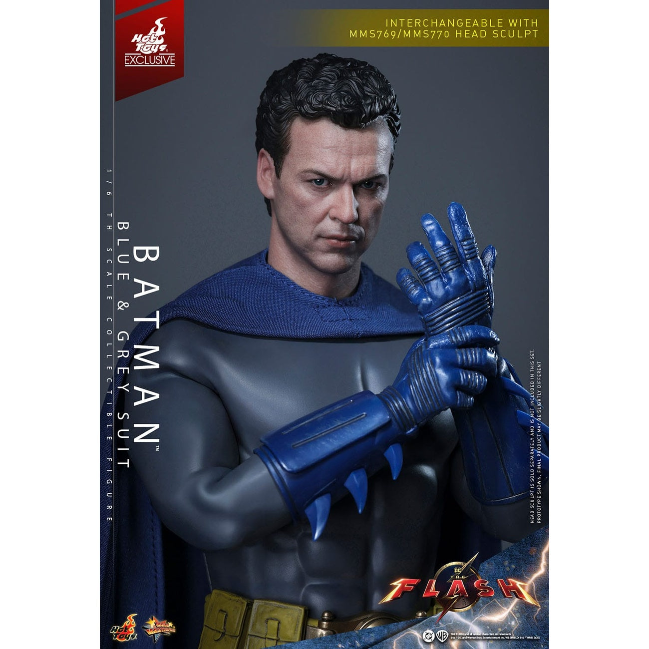 Productafbeelding The Flash Movie Masterpiece actiefiguur 1/6 Batman (blauw & grijs pak) Limited Edition Hot Toys Exclusive 30 cm