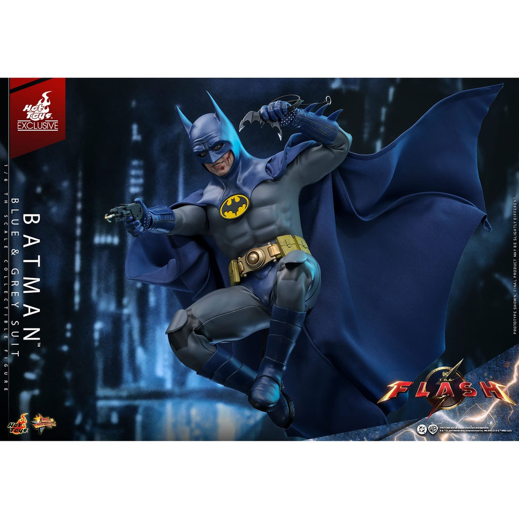 Productafbeelding The Flash Movie Masterpiece actiefiguur 1/6 Batman (blauw & grijs pak) Limited Edition Hot Toys Exclusive 30 cm
