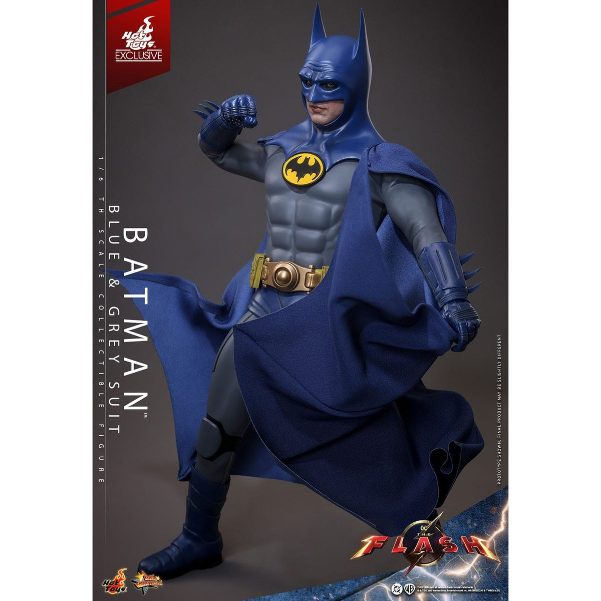 Productafbeelding The Flash Movie Masterpiece actiefiguur 1/6 Batman (blauw & grijs pak) Limited Edition Hot Toys Exclusive 30 cm