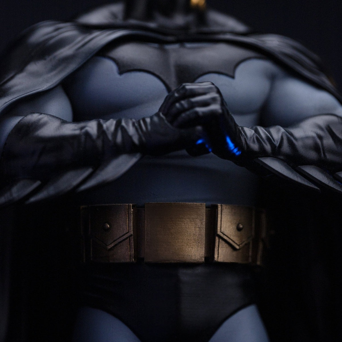 Produktbild DC Comics Art Scale Statue 1/10 Batman Trinity (CCXP Exclusive 2025) 31 cm