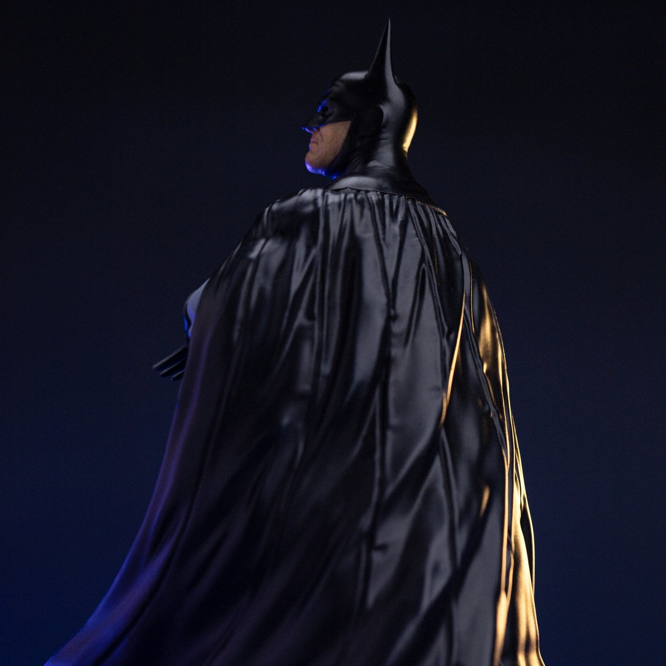 Produktbild DC Comics Art Scale Statue 1/10 Batman Trinity (CCXP Exclusive 2025) 31 cm