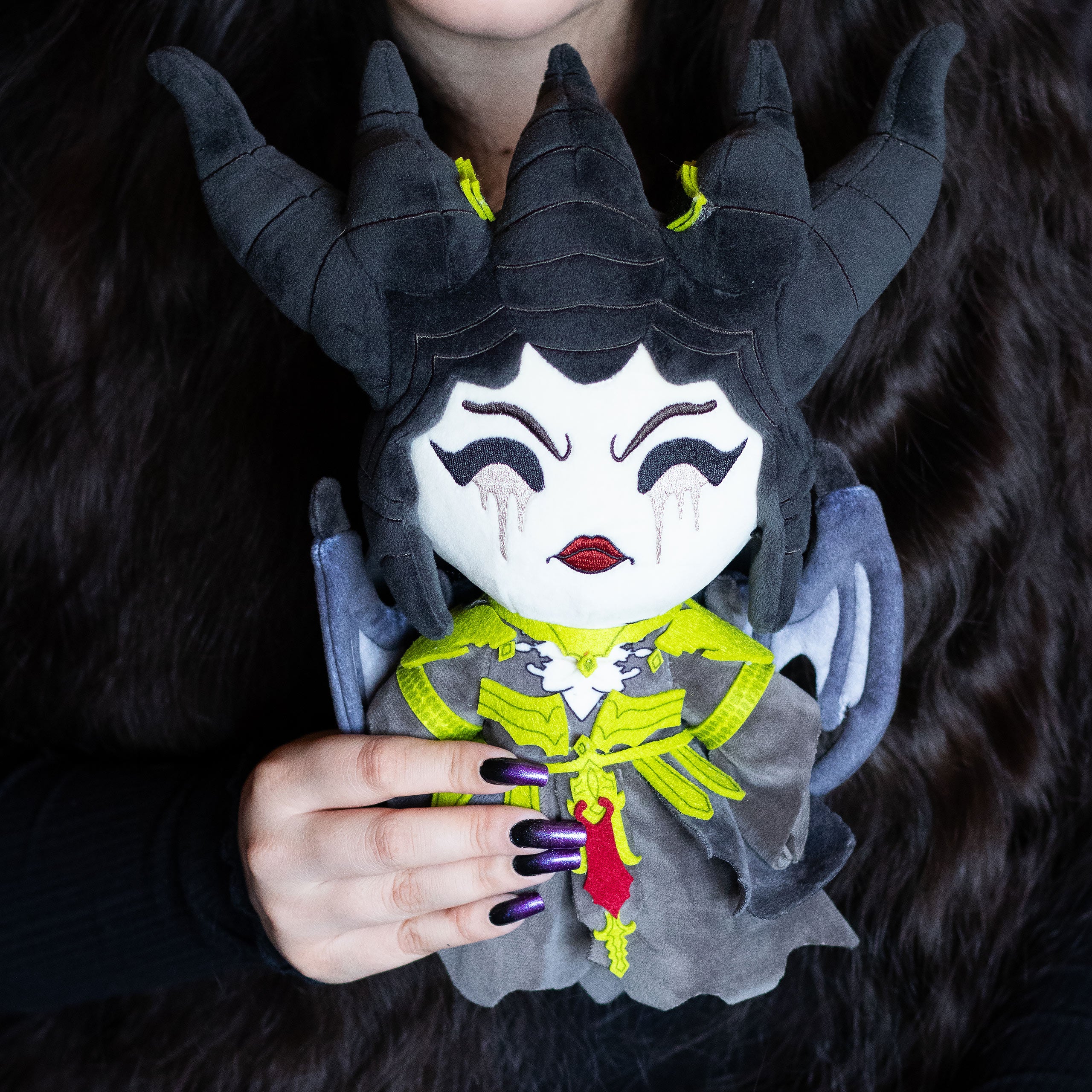 Image produit Diablo IV Peluche Lilith 22 cm