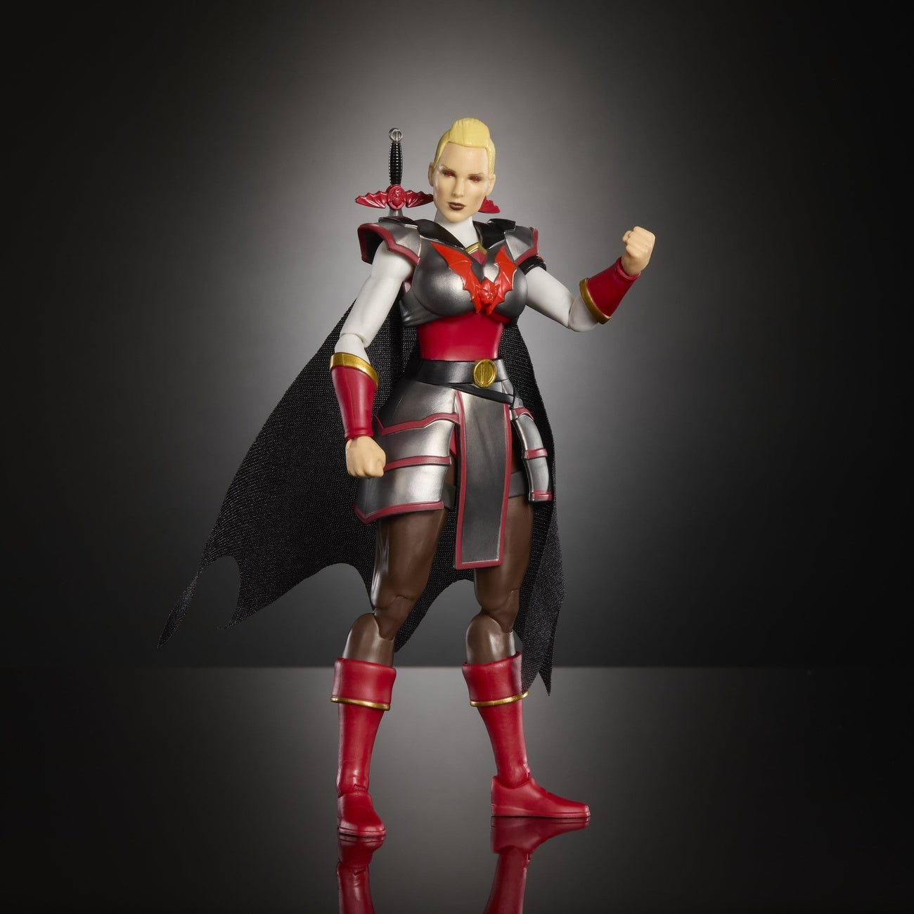 Image produit Masters of the Universe Masterverse figurine articulée New Etheria : Adora 18 cm